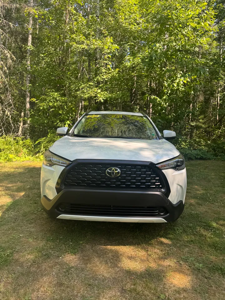 2022 Toyota Cross LE AWD Image