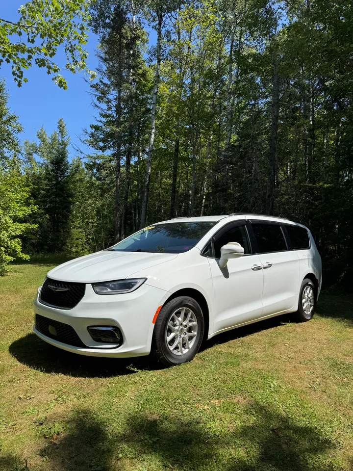 2021 Chrysler Pacifica Touring Image