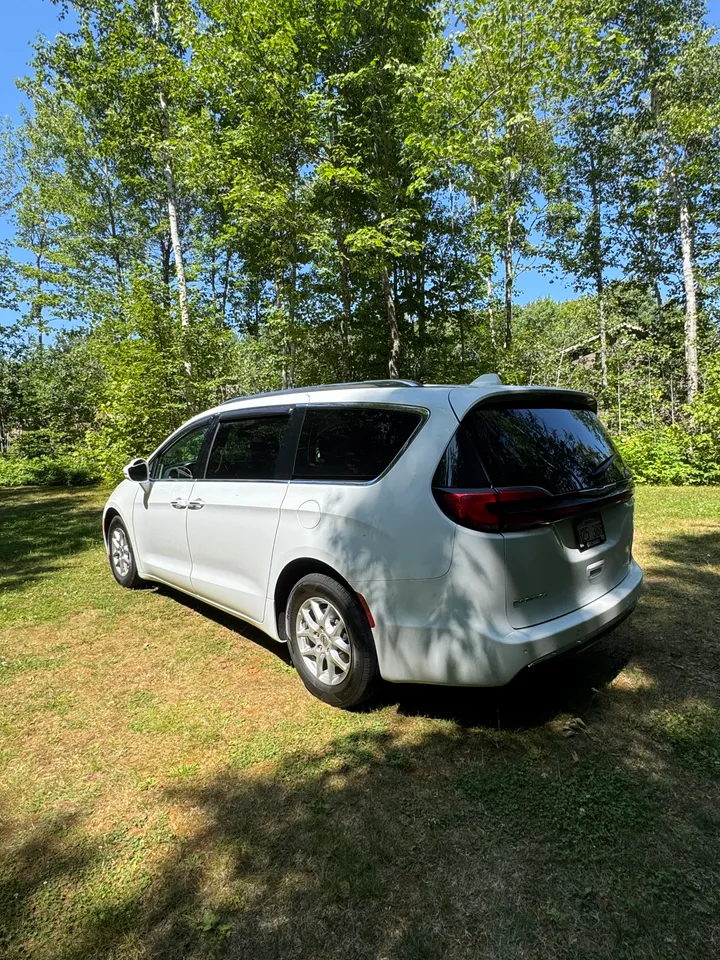 2021 Chrysler Pacifica Touring Image