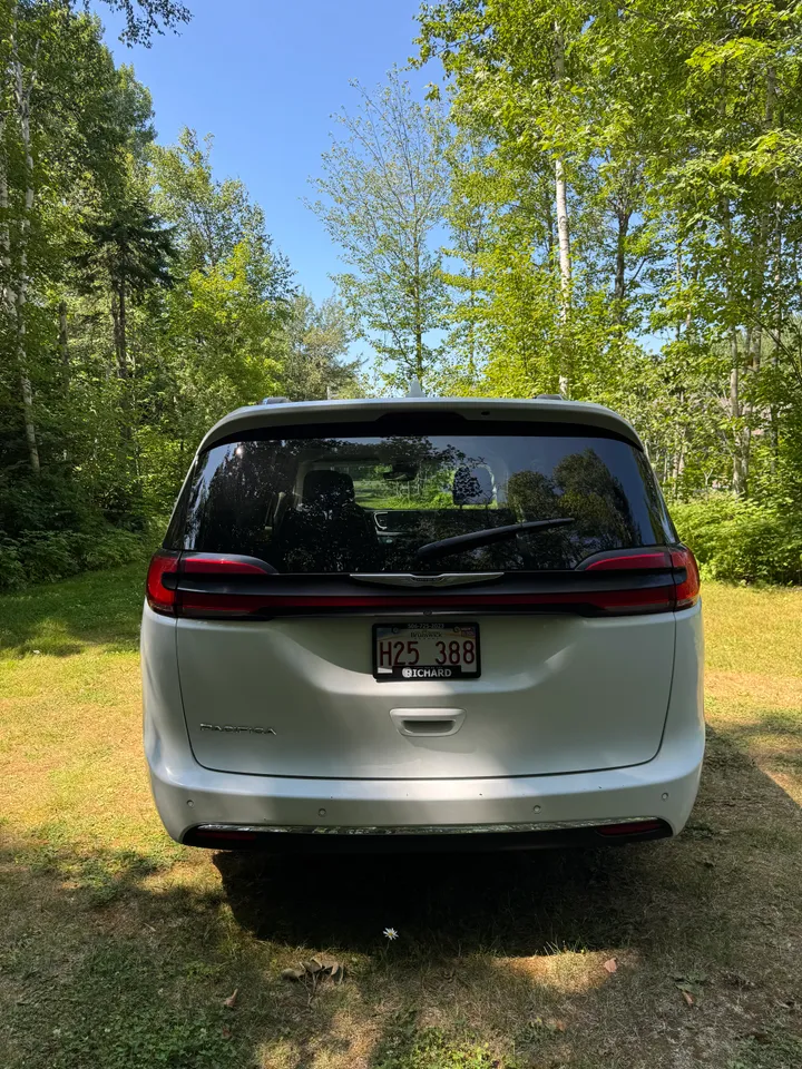 2021 Chrysler Pacifica Touring Image