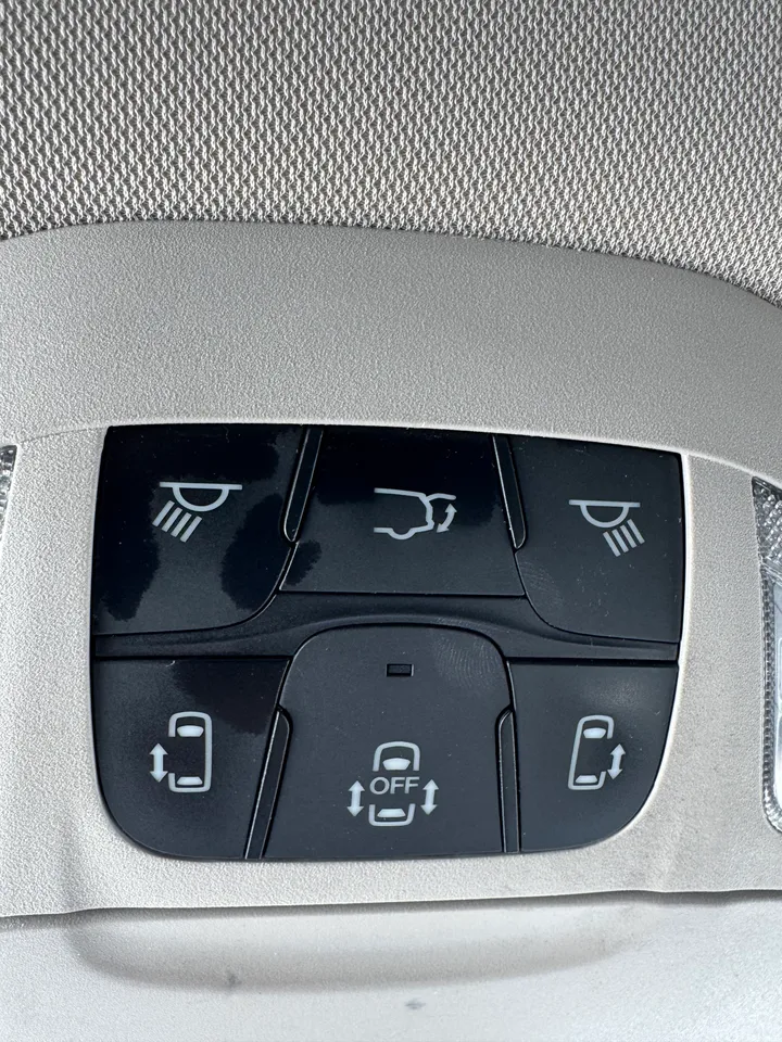 2021 Chrysler Pacifica Touring Image