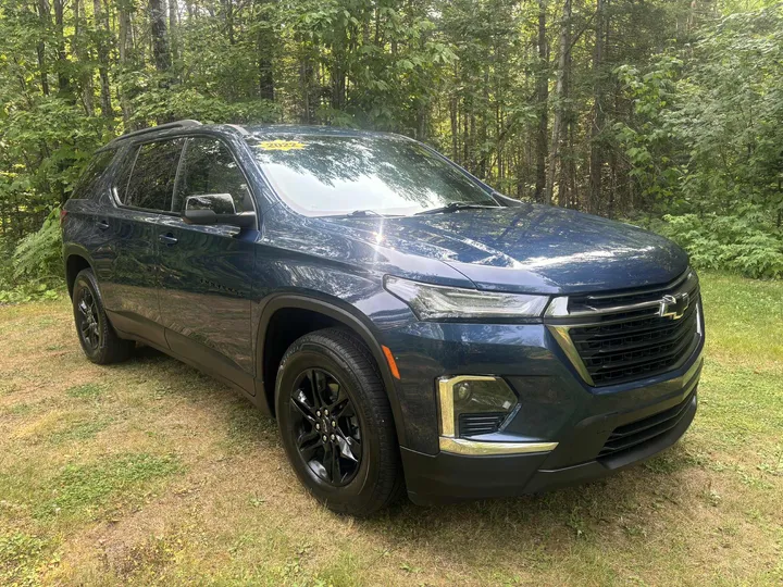 2022 Chevrolet Traverse LS AWD Image