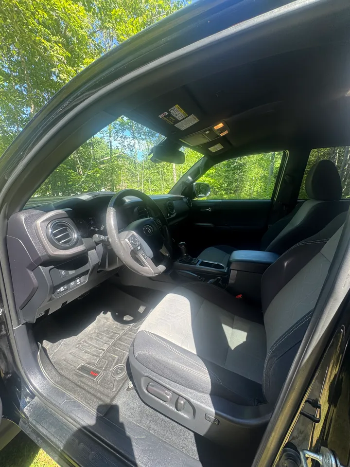2020 Toyota Tacoma TRD Sport Image