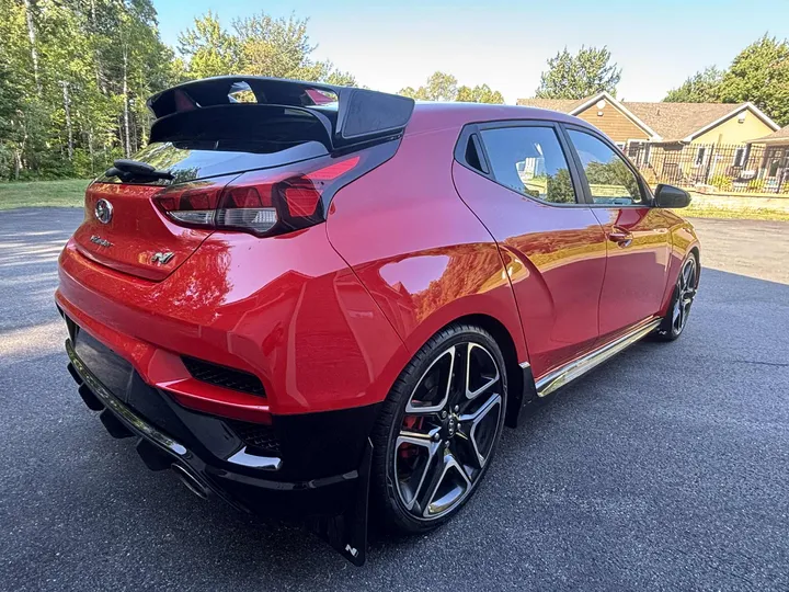 2021 Hyundai Veloster N Image