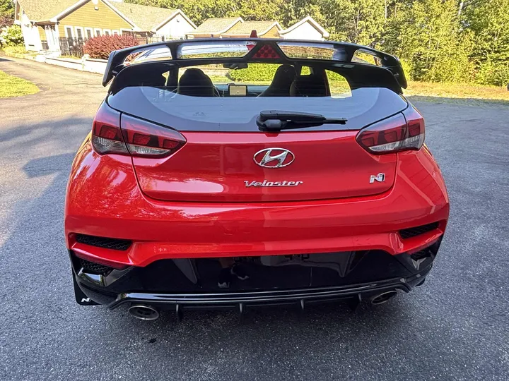 2021 Hyundai Veloster N Image