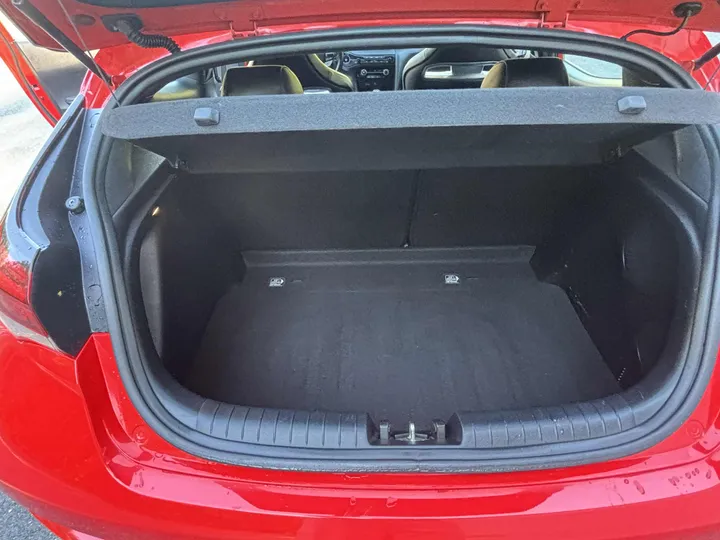 2021 Hyundai Veloster N Image