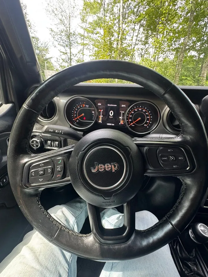 2020 Jeep Gladiator Sport Image