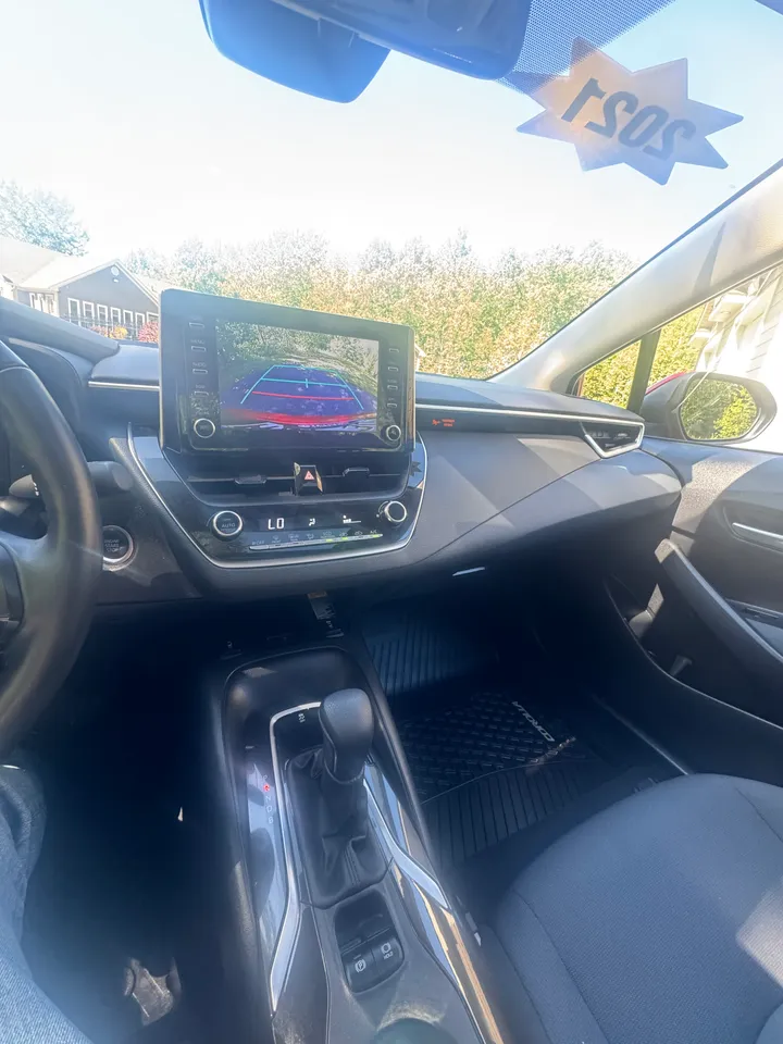 2020 Toyota Corolla LE upgrade Image