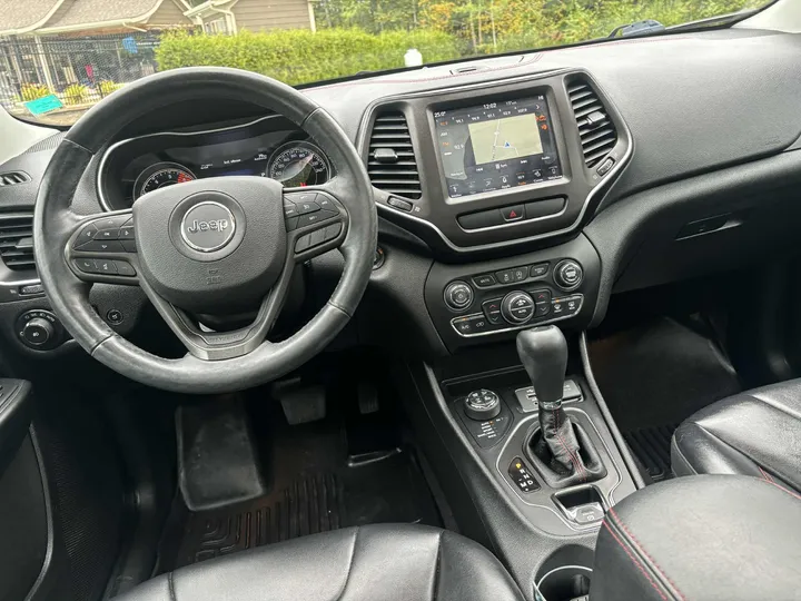2019 Jeep Cherokee Trailhawk Image
