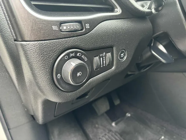 2019 Jeep Cherokee Trailhawk Image