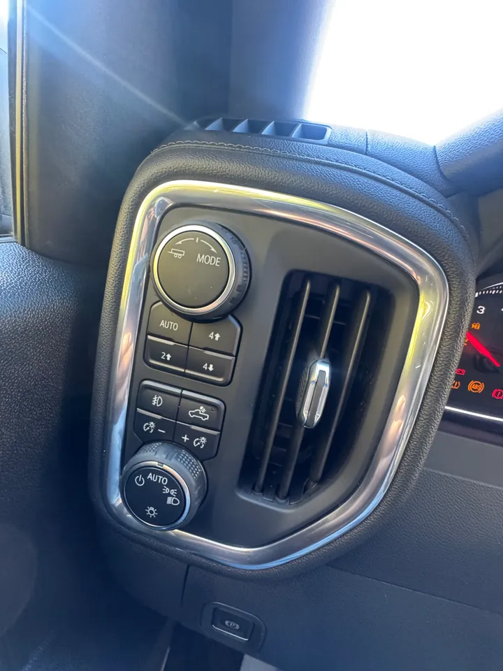 2022 Chevrolet Silverado Trailboss Image
