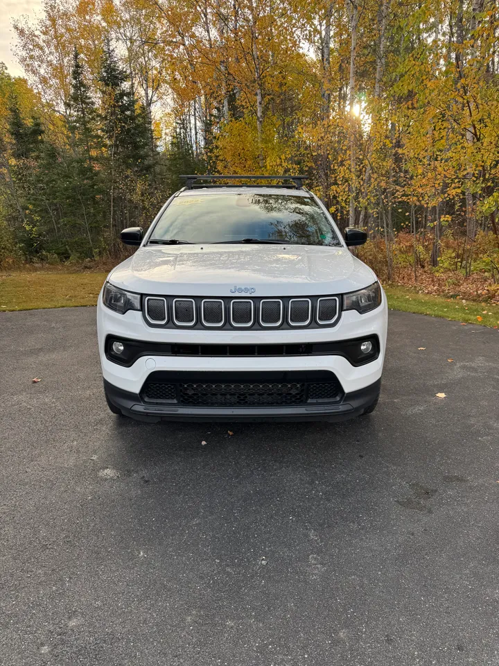 2022 Jeep Compass North  Image