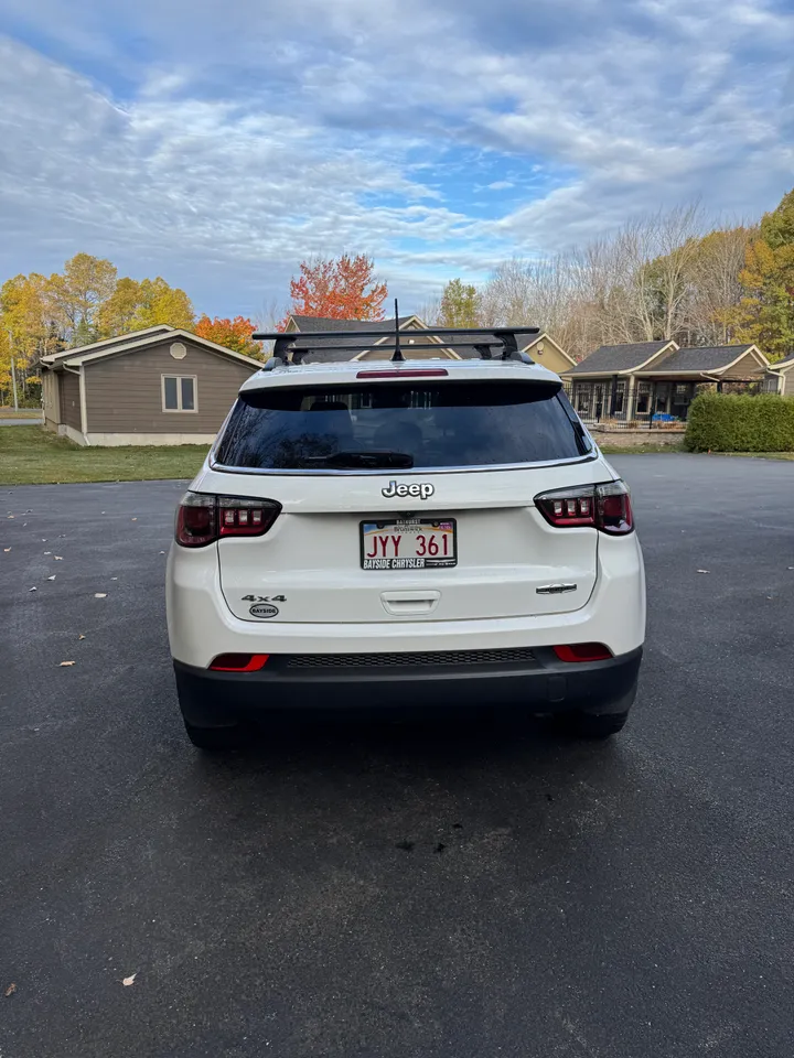 2022 Jeep Compass North  Image
