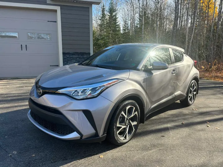 2020 Toyota CH-R XLE Image