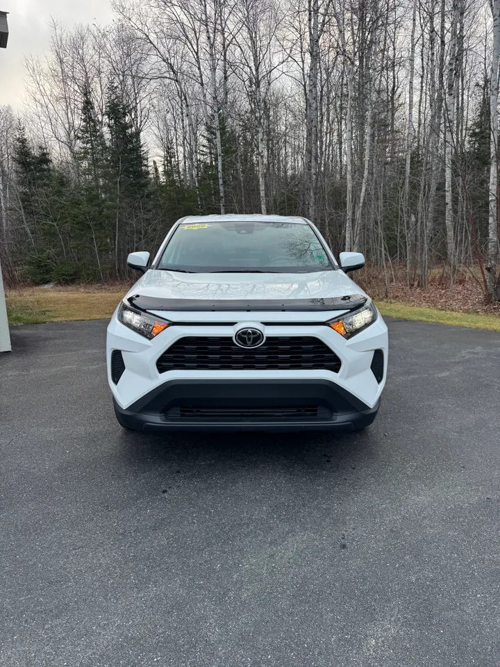 2022 Toyota Rav 4 LE Image