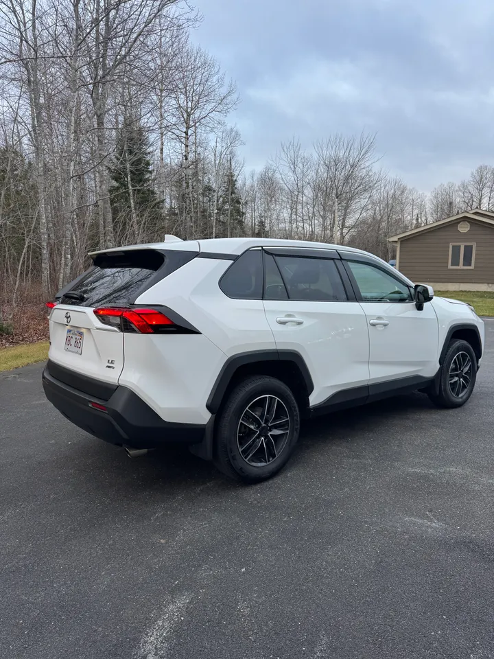 2022 Toyota Rav 4 LE Image