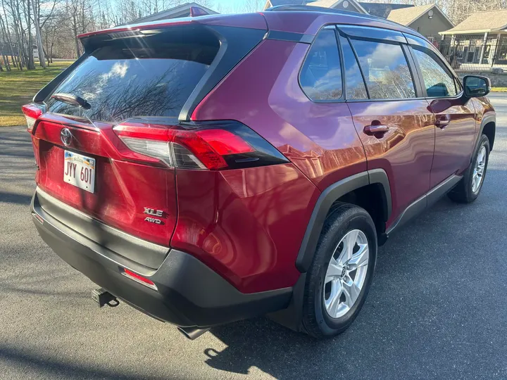 2021 Toyota Rav 4 XLE Image