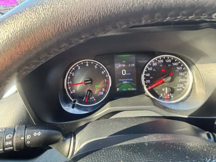 2021 Toyota Rav 4 XLE Image