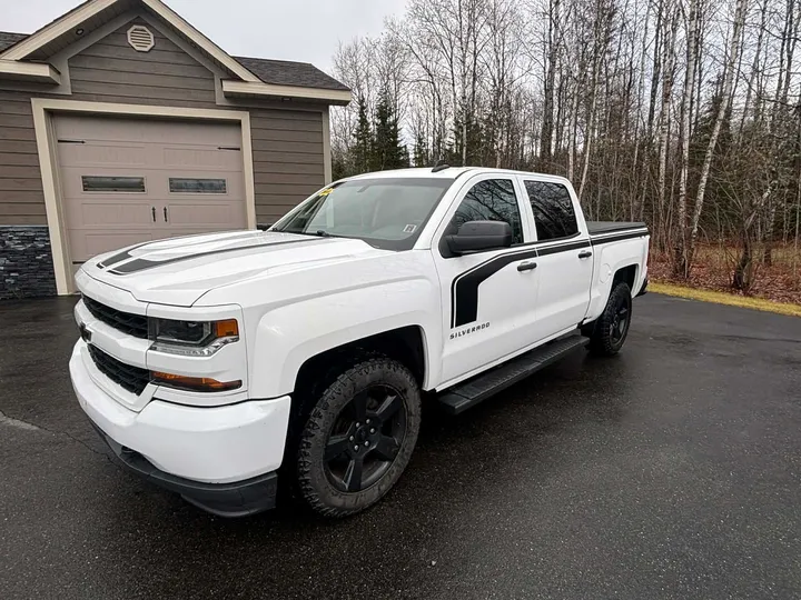 2018 Chevrolet Silverado  Image