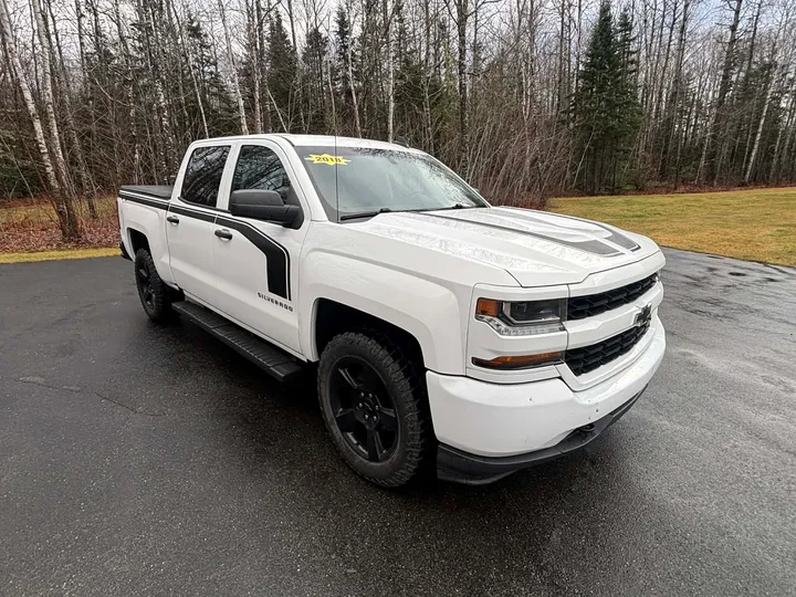 2018 Chevrolet Silverado  Image
