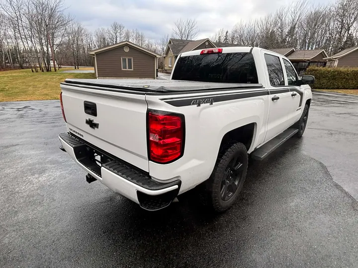 2018 Chevrolet Silverado  Image