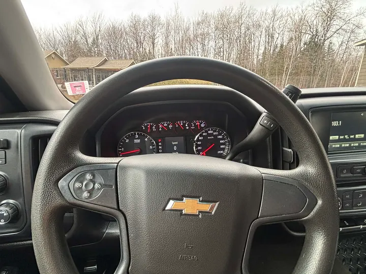 2018 Chevrolet Silverado  Image