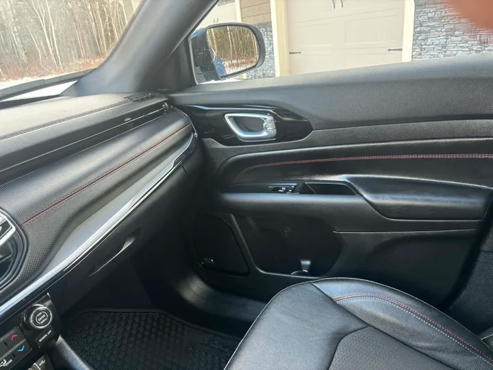 2024 Jeep Compass Trailhawk  Image