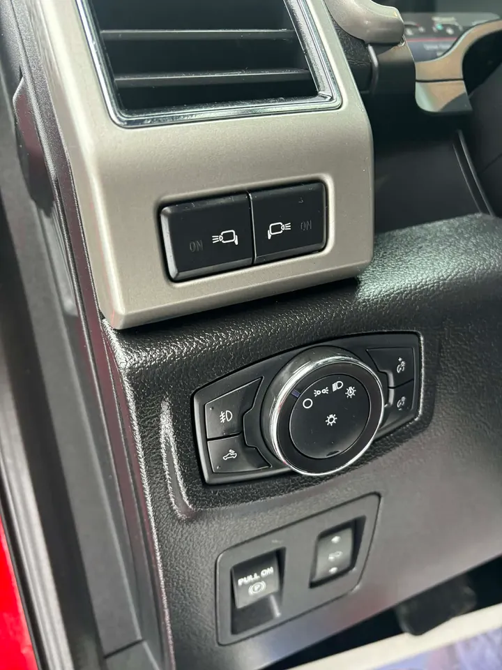 2019 Ford F-150 Lariat Image