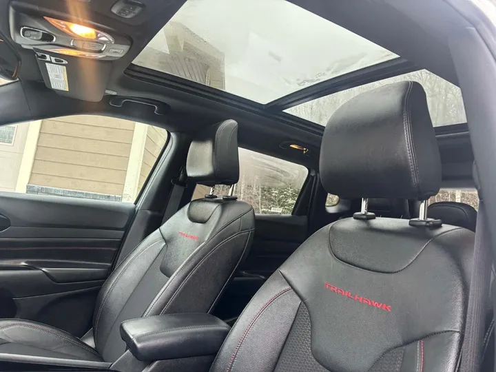 2024 Jeep Compass trailhawk Image