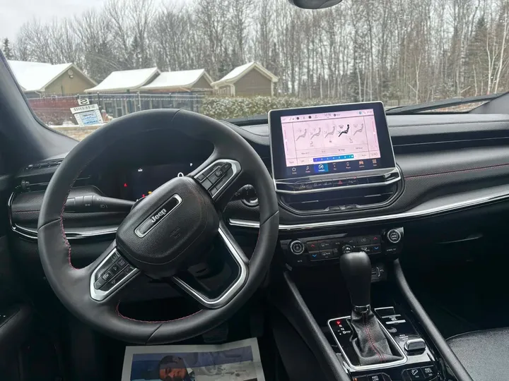 2024 Jeep Compass trailhawk Image