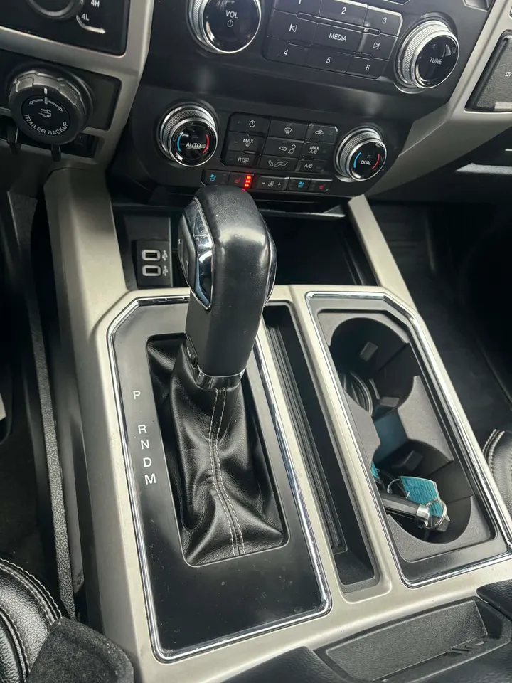 2019 Ford F-150 Lariat Image