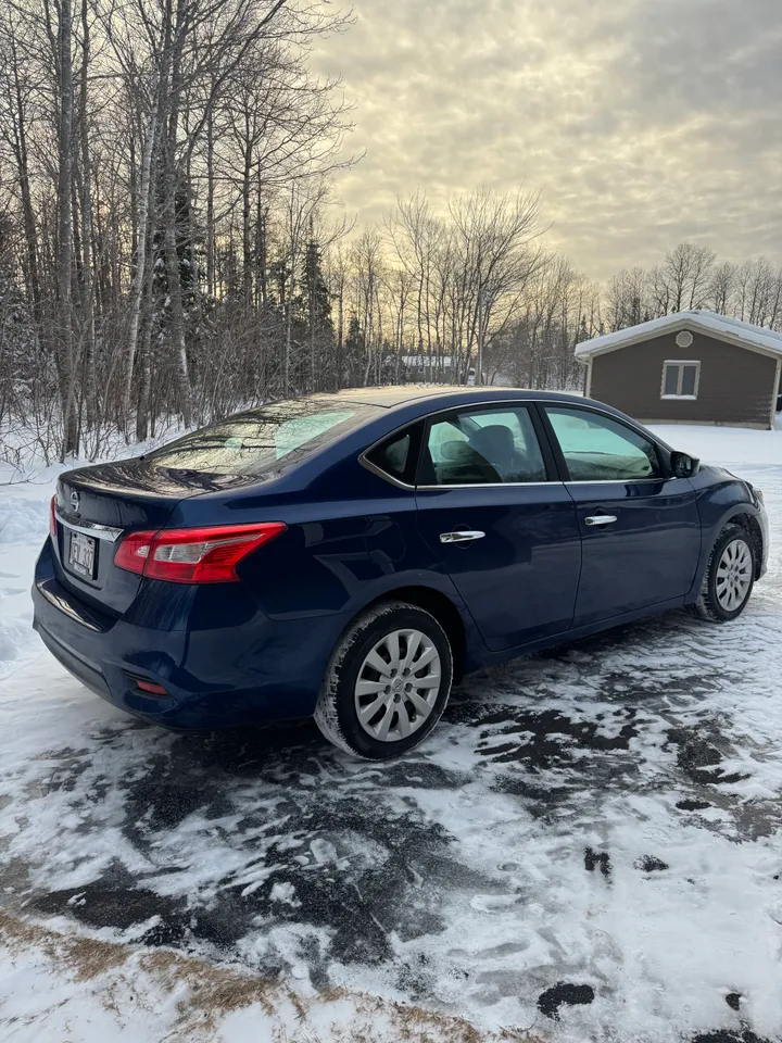 2019 Nissan Sentra S Image