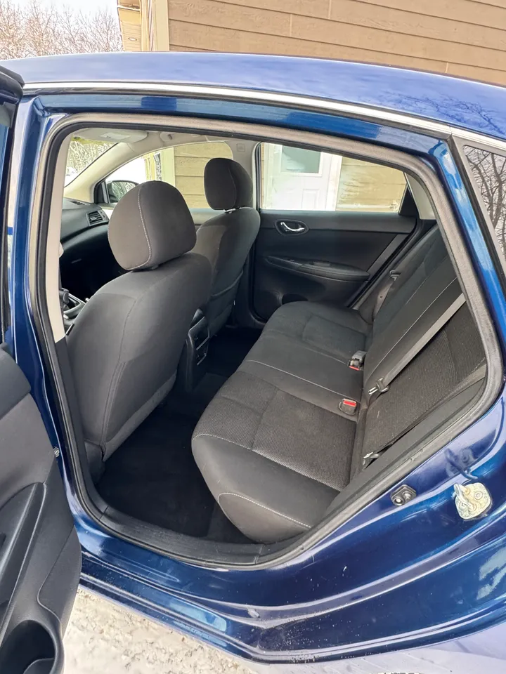 2019 Nissan Sentra S Image