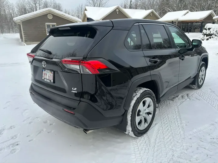 2022 Toyota Rav 4 LE Image