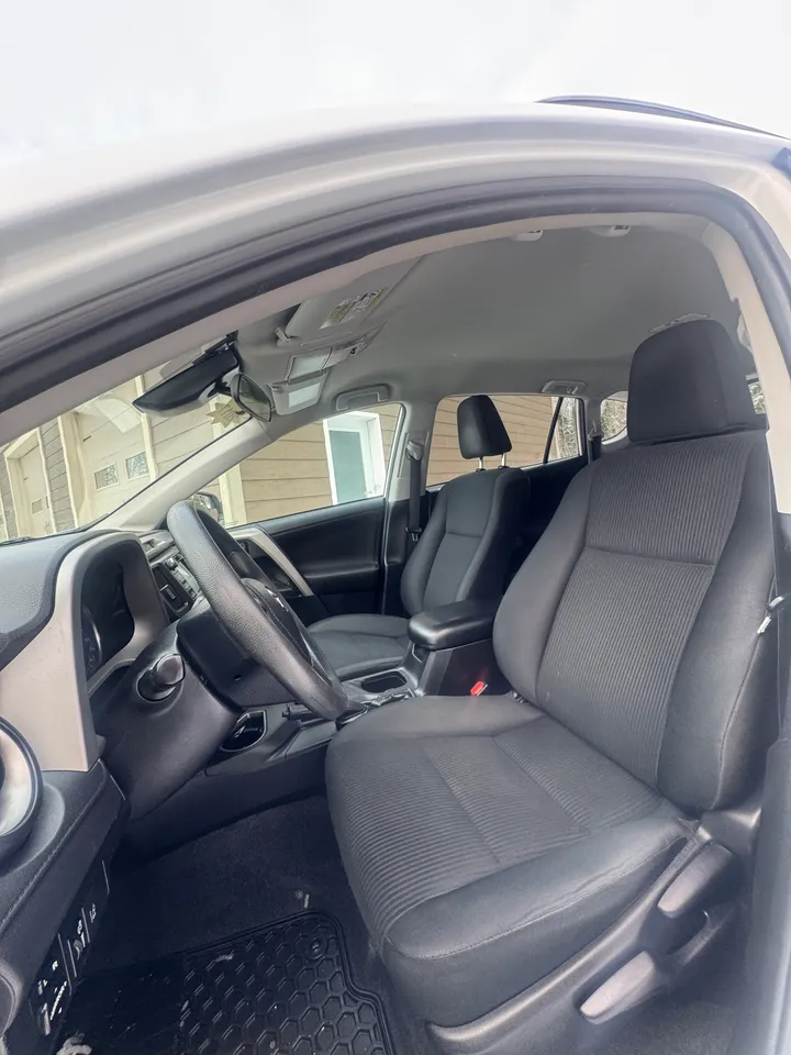 2017 Toyota Rav 4 LE Image