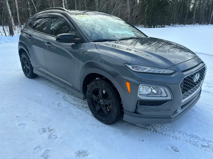 2021 Hyundai Kona Limited Image
