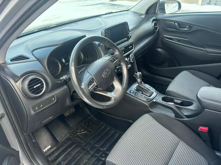 2021 Hyundai Kona Limited Image