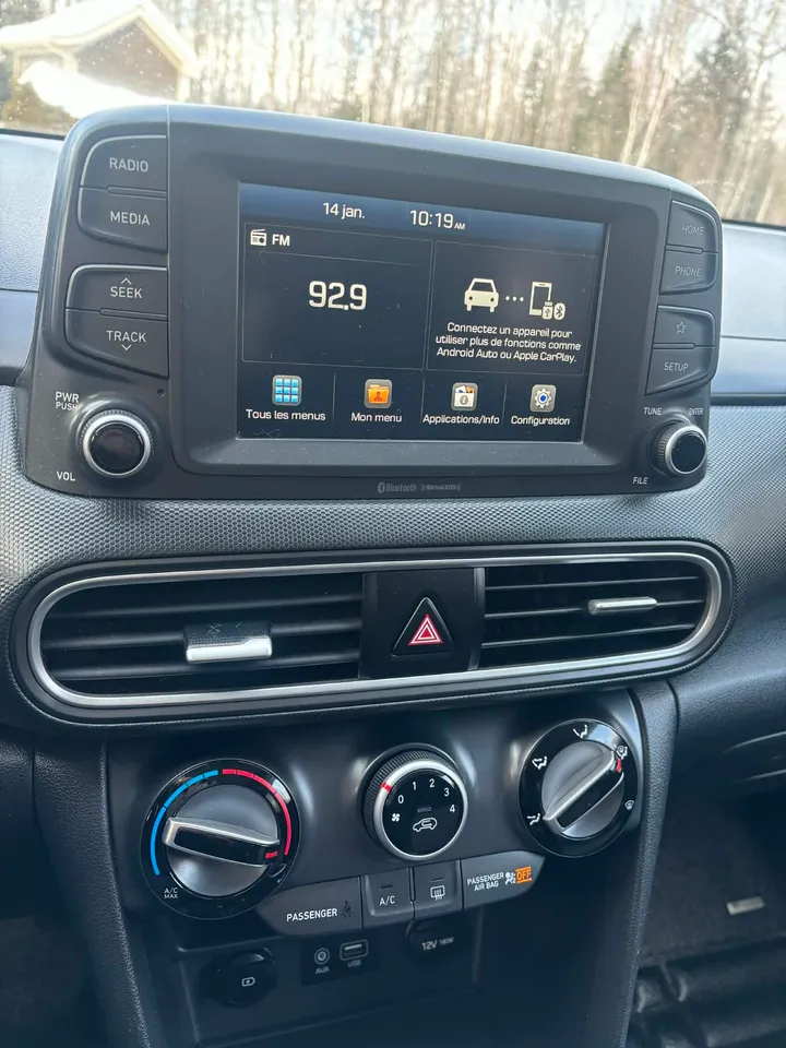 2021 Hyundai Kona Limited Image