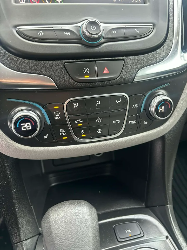 2024 Chevrolet Equinox LT AWD Image