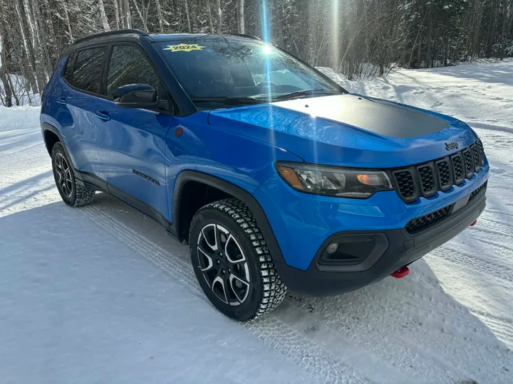 2024 Jeep Compass Trailhawk  Image