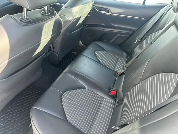 2018 Toyota Camry SE Image