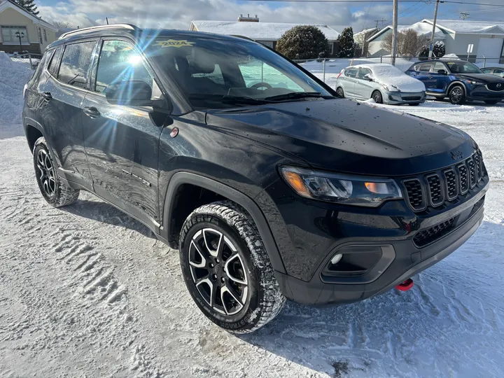 2024 Jeep Compass Trailhawk Image