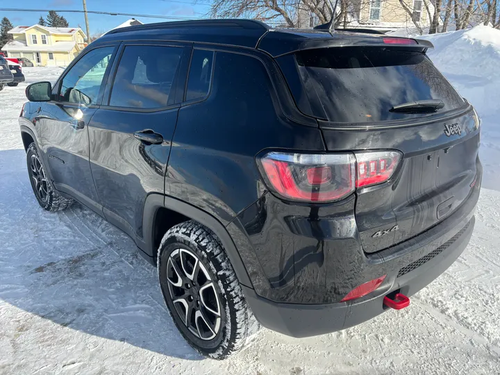 2024 Jeep Compass Trailhawk Image