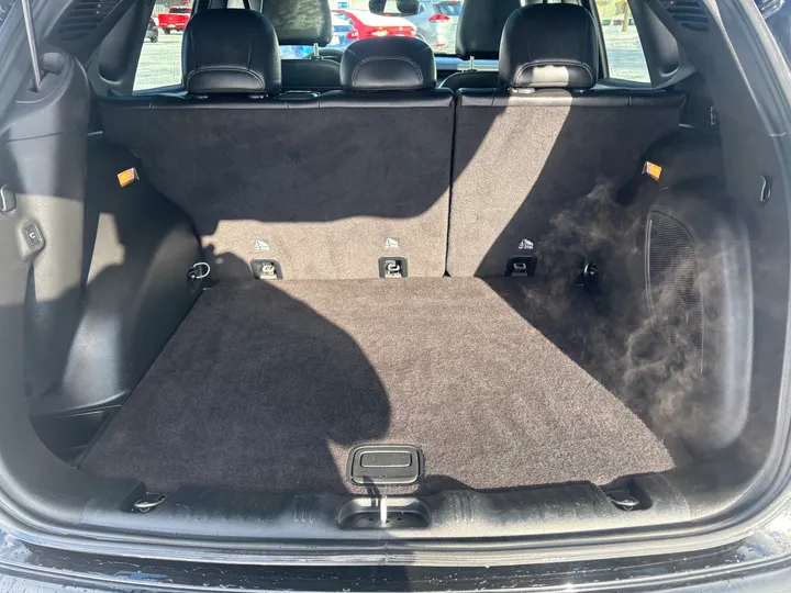 2024 Jeep Compass Trailhawk Image