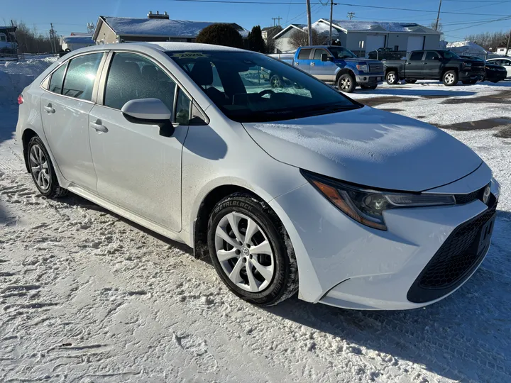 2020 Toyota Corolla LE Image