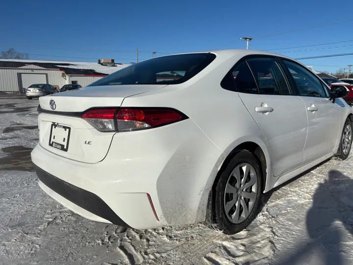 2020 Toyota Corolla LE Image
