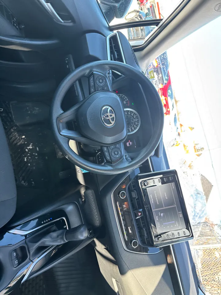 2020 Toyota Corolla LE Image