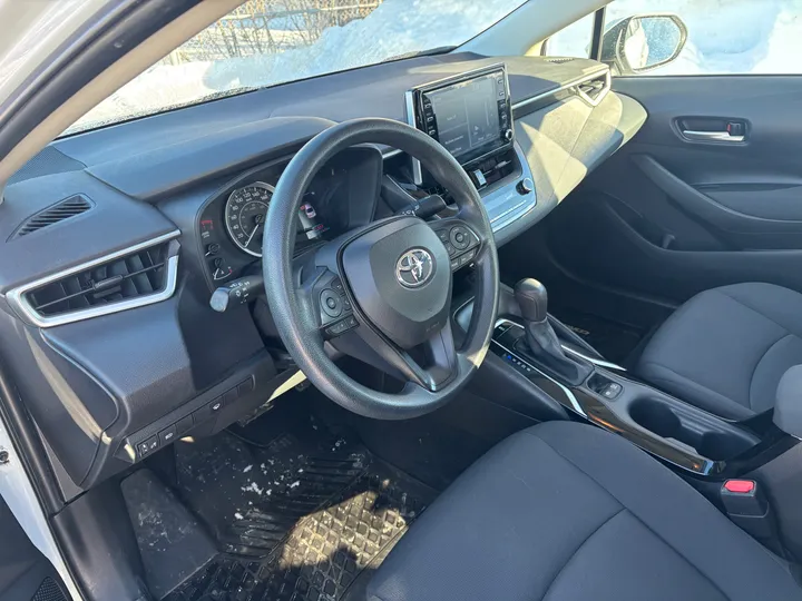 2020 Toyota Corolla LE Image