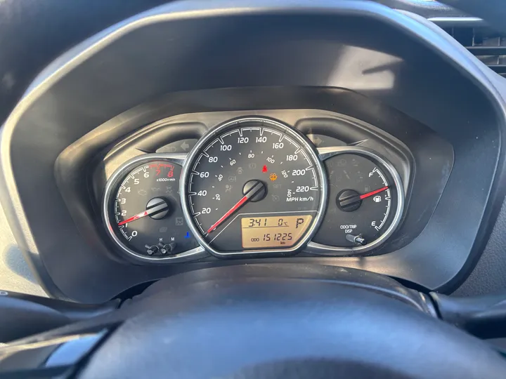 2019 Toyota Yaris LE Image