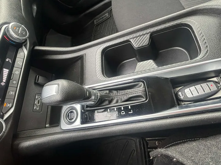 2022 Nissan Sentra Sv Image